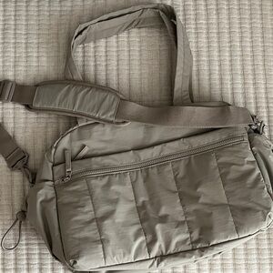Bagsmart Small Duffle in Camel